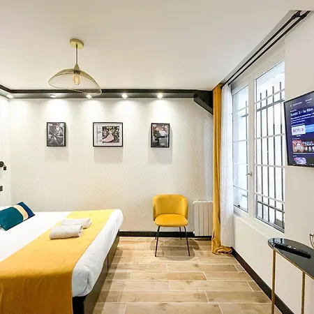 Urban Flat 160 - Fashion Week Flat