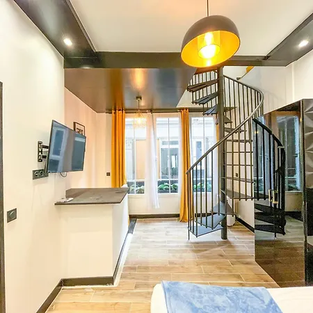 Urban Flat 160 - Fashion Week Flat